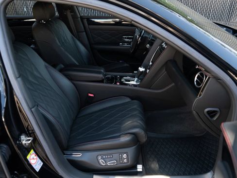 Used 2014 Bentley Flying Spur W12 AWD/4WD image 55