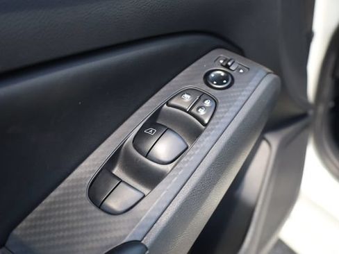Used 2025 Nissan Altima 2.5 SV FWD image 18