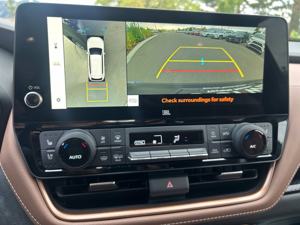 Used 2024 Toyota Grand Highlander AWD Hybrid image 30