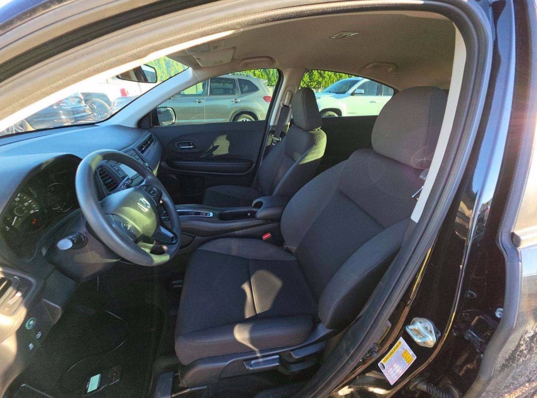 Used 2022 Honda HR-V LX image 5