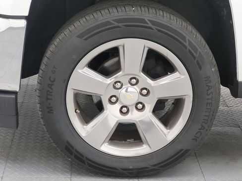 Used 2018 Chevrolet Silverado 1500 LT w/ Texas Edition image 31