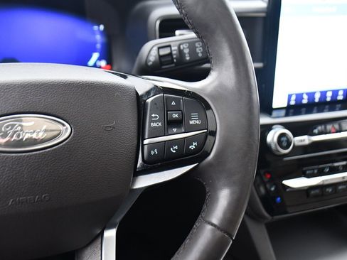 Used 2023 Ford Explorer Platinum w/ Technology Package image 36