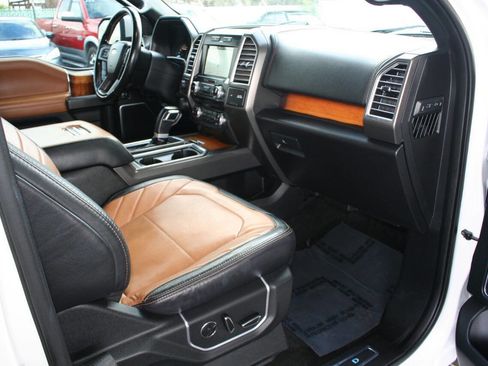 Used 2016 Ford F150 Limited w/ Trailer Tow Package image 17