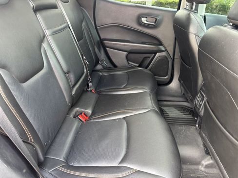 Used 2018 Jeep Compass Limited w/ Navigation Group AWD/4WD image 21