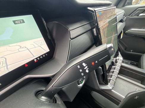 New 2025 GMC Acadia Elevation w/ Elevation Premium Package image 52