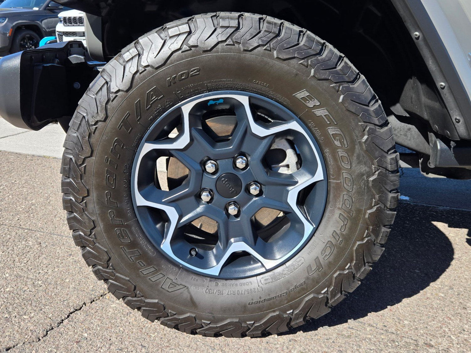 Certified 2023 Jeep Wrangler Unlimited Rubicon 4xe w/ Cold Weather Group AWD/4WD image 9