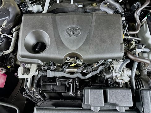 Used 2023 Toyota RAV4 XLE image 31