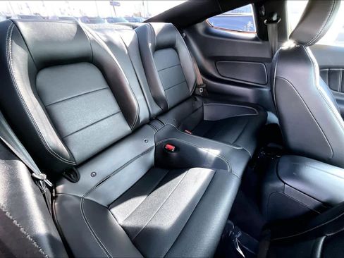 Used 2022 Ford Mustang GT Premium image 20