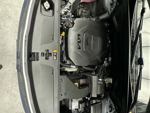 Used 2023 Kia Telluride EX w/ EX Captain's Chair Package image 44