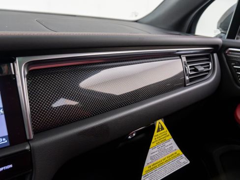 New 2026 Porsche Macan Turbo image 26