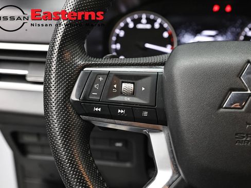 Used 2024 Mitsubishi Outlander SE AWD/4WD image 15