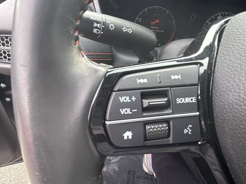 Used 2024 Honda HR-V Sport image 17