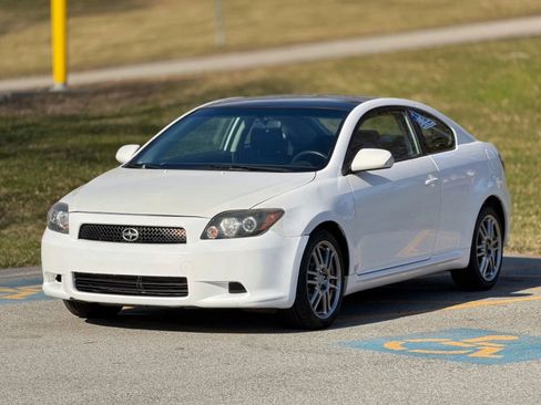 Used 2010 Scion tC FWD image 10