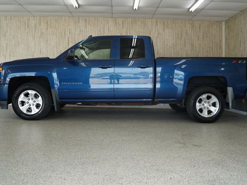 Used 2018 Chevrolet Silverado 1500 LT w/ All Star Edition AWD/4WD image 5