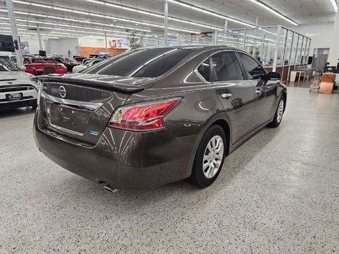 Used 2014 Nissan Altima 2.5 FWD image 4