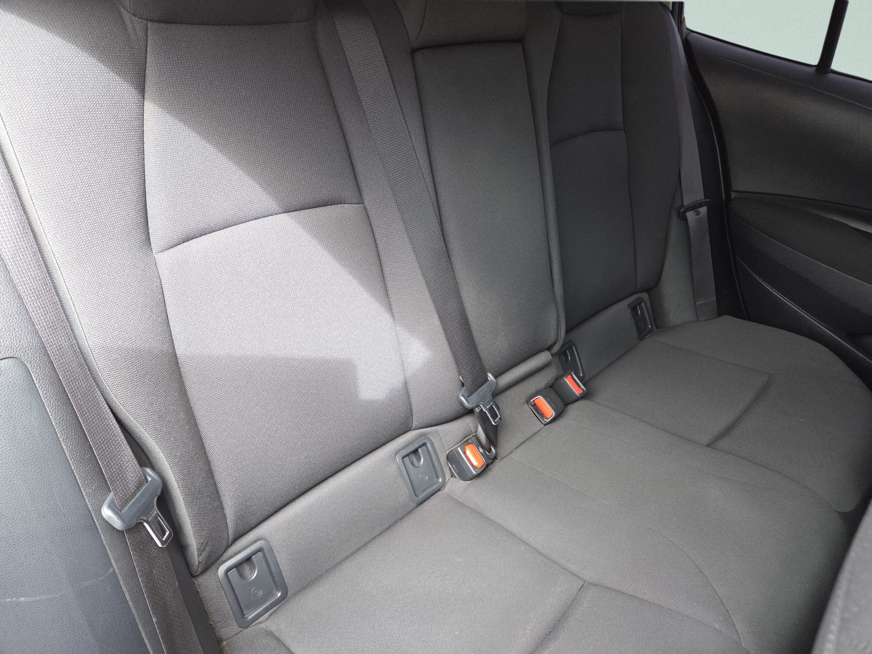 Used 2026 Toyota Corolla LE w/ Carpet Mat Package (TMS) FWD image 5