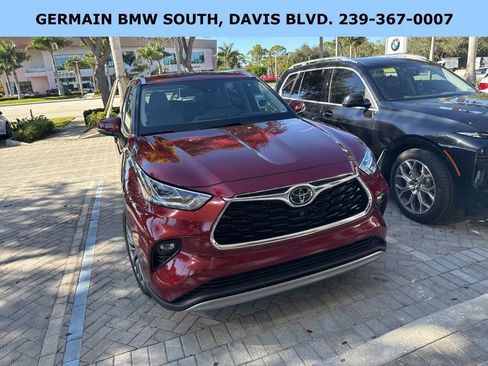 Used 2021 Toyota Highlander Platinum image 9