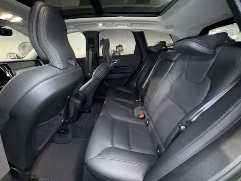 Used 2025 Volvo XC60 B5 Plus AWD/4WD image 19