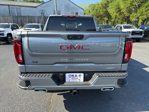 New 2026 GMC Sierra 1500 AT4 w/ AT4 Premium Package AWD/4WD image 4