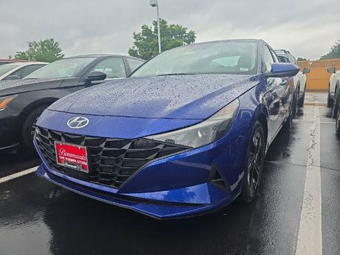 Used 2022 Hyundai Elantra SEL w/ Convenience Package FWD image 1