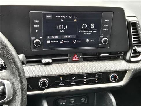Used 2025 Kia Sportage LX FWD image 13