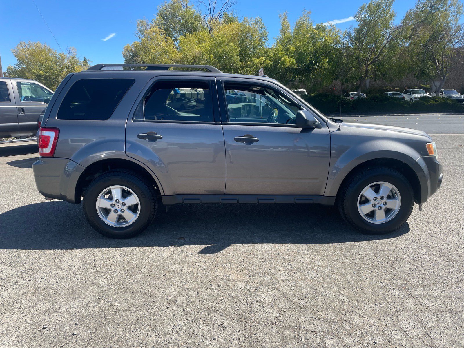 Used 2010 Ford Escape XLT FWD image 6