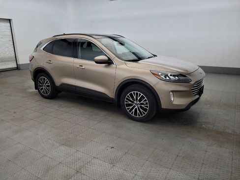 Used 2021 Ford Escape Titanium w/ Titanium Premium Package FWD image 11