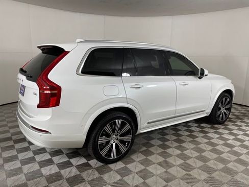 Used 2025 Volvo XC90 T8 Plus w/ Protection Package Premier AWD/4WD image 12