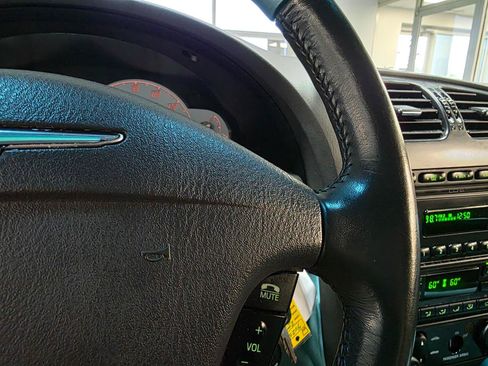 Used 2002 Ford Thunderbird RWD image 23