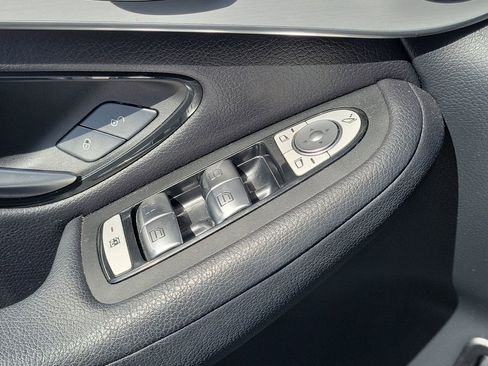 Certified 2022 Mercedes-Benz GLC 300 image 26