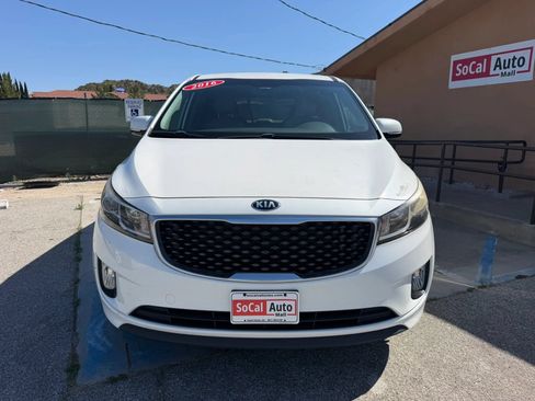 Used 2016 Kia Sedona EX FWD image 8