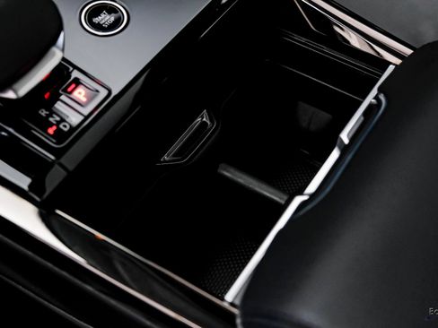 Used 2024 Land Rover Range Rover Sport SE image 50