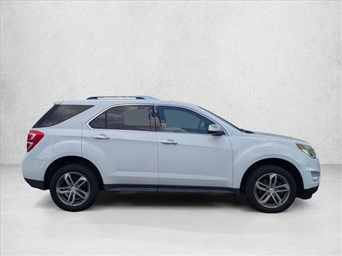 Used 2016 Chevrolet Equinox LTZ w/ Enhanced Convenience Package AWD/4WD image 4