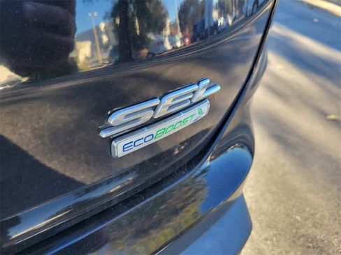 Used 2019 Ford Edge SEL w/ Equipment Group 201A image 9