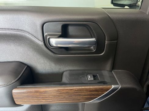 Used 2022 Chevrolet Silverado 1500 High Country image 57