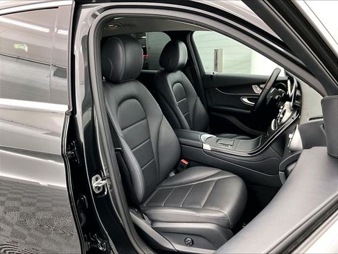 Used 2022 Mercedes-Benz GLC 300 image 6
