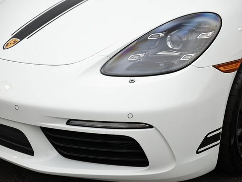 Certified 2024 Porsche 718 Boxster image 19