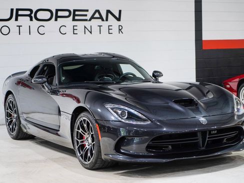 Used 2015 Dodge Viper w/ Quick Order Package 22J GT RWD image 28