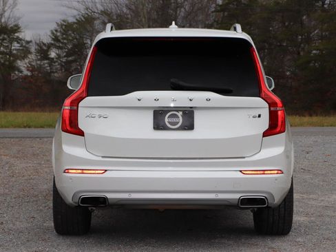 Used 2019 Volvo XC90 T6 Momentum w/ Protection Package Premier AWD/4WD image 4