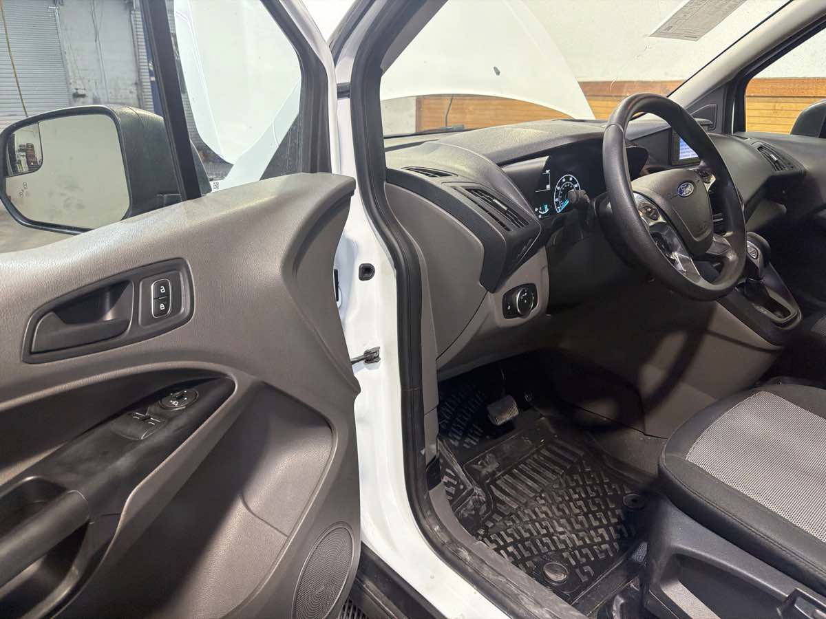 Used 2019 Ford Transit Connect XL FWD image 15