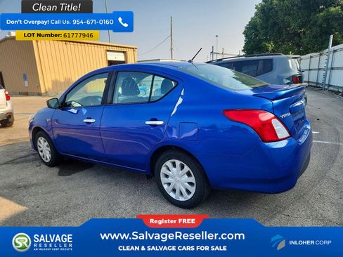 Used 2017 Nissan Versa SV FWD image 3