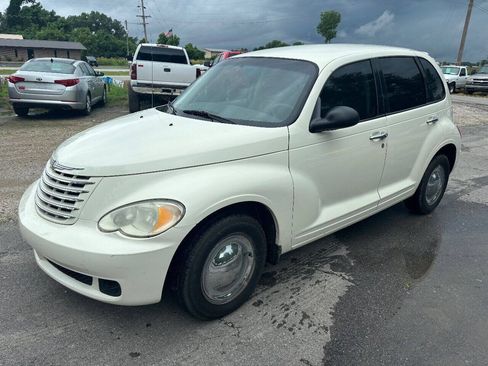 Used 2007 Chrysler PT Cruiser FWD image 1
