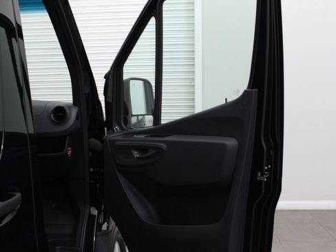 New 2024 Mercedes-Benz Sprinter 2500 image 22