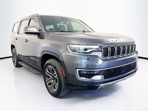 Used 2022 Jeep Wagoneer Series III w/ Convenience Group I RWD image 38