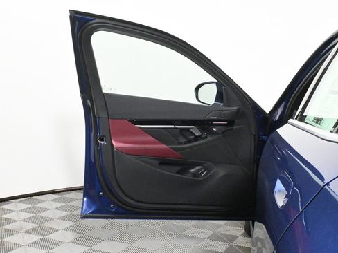 Used 2026 BMW 530i xDrive w/ Premium Package image 29