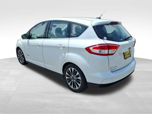 Used 2018 Ford C-MAX Titanium w/ Equipment Group 301A FWD image 5