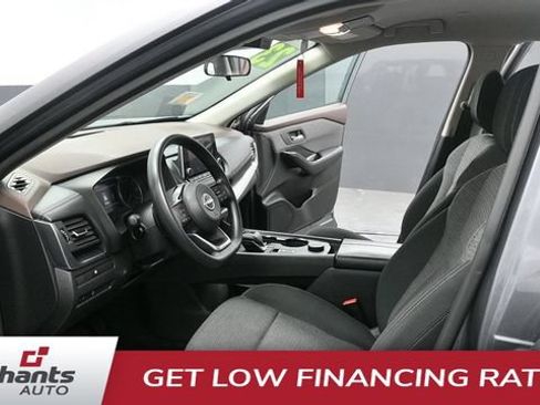 Used 2023 Nissan Rogue SV AWD/4WD image 14