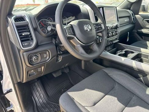 New 2026 RAM 1500 4x4 Crew Cab image 20