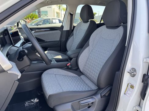 Used 2025 Volkswagen Tiguan S FWD image 16