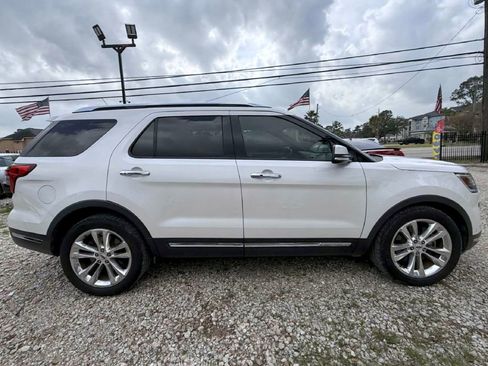 Used 2018 Ford Explorer Limited w/ Equipment Group 301A image 4